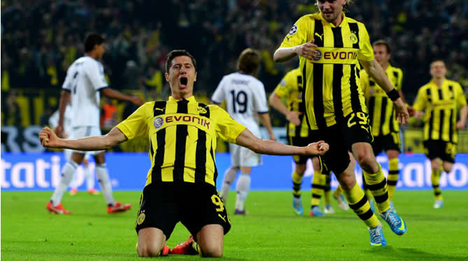 Lewandowski the star as Dortmund crush Real