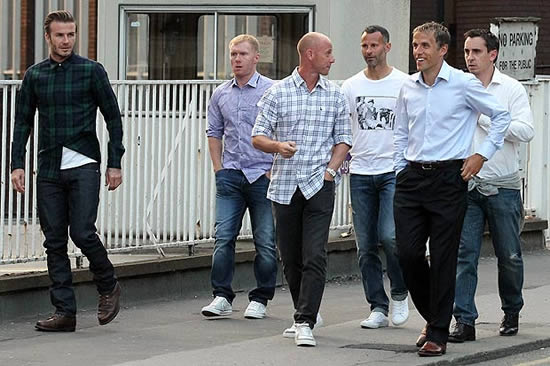Going Beck in time: David hits town with Fergie Fledglings