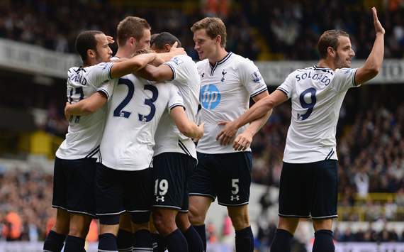 Tottenham 2-0 Norwich City: Sigurdsson double seals victory for Spurs