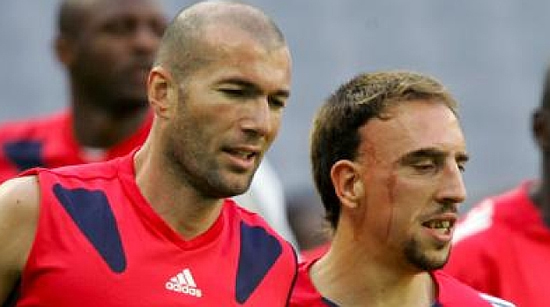 'ZIZOU' HAS OFFERED HIS BACKING TO HIS COMPATRIOT - Zidane: 