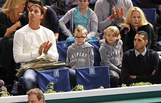Zlatan Ibrahimovic plays a bit of tennis with Novak Djokovic at Paris Masters