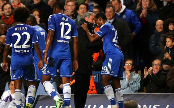 Chelsea 3-0 Schalke: Eto'o double helps edge Blues closer to last 16