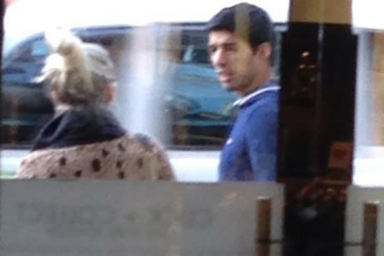 Liverpool star Suarez snapped in London - is he eyeing up Arsenal or Chelsea?