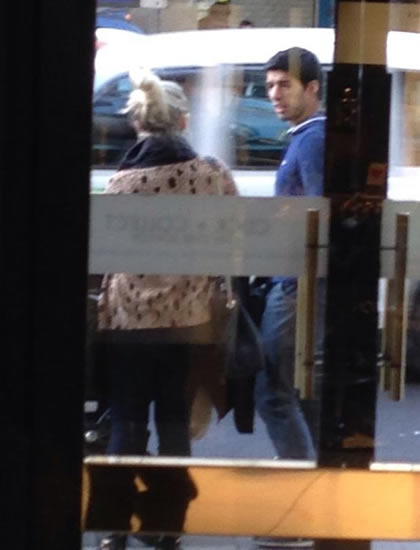 Liverpool star Suarez snapped in London - is he eyeing up Arsenal or Chelsea?