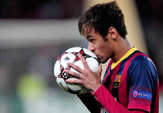 Neymar amazed me in Messi role - Martino