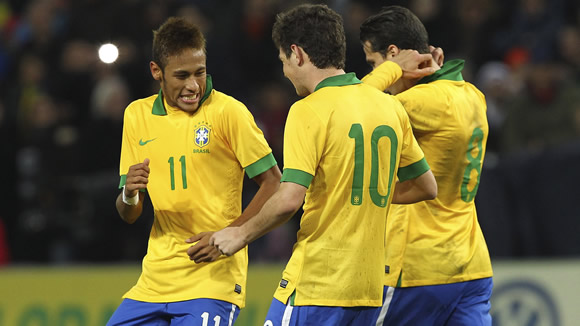 Kaka, Ronaldinho overlooked for Brazil squad