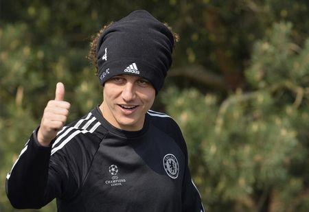 Chelsea defender Luiz set for Paris St Germain move