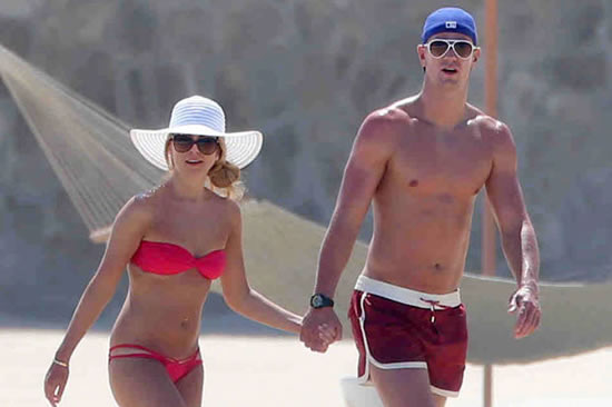 World Cup keeper Joe Hart and fiancée Kimberly Crew to wed in June