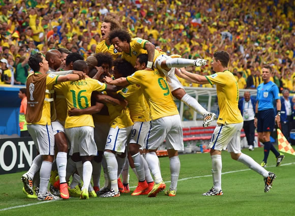 Brazil 4 : 1 Cameroon - Neymar's star shines again