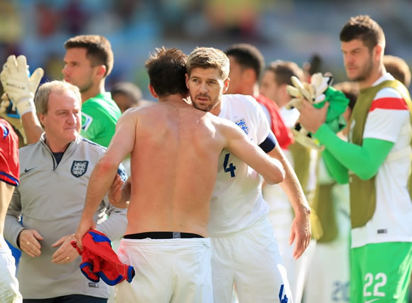 Costa Rica 0 : 0 England - England head home with a draw