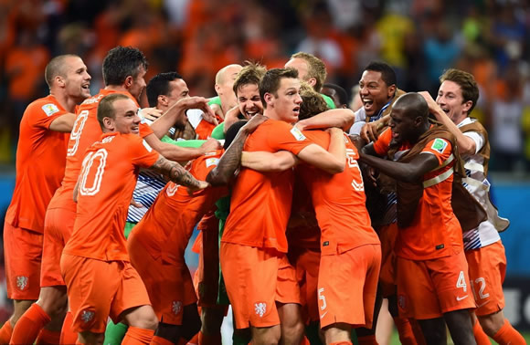 Netherlands 0 - 0 Costa Rica (4-3 pens): Krul ending for Costa Rica