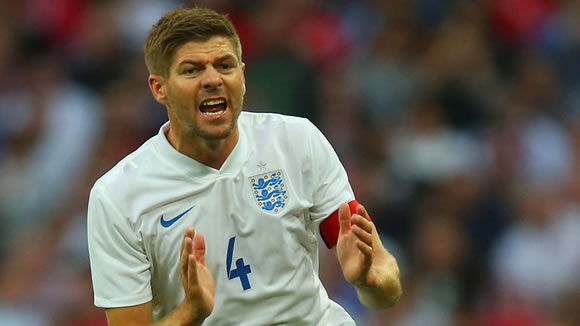 David Beckham urges Steven Gerrard to stay on as England captain