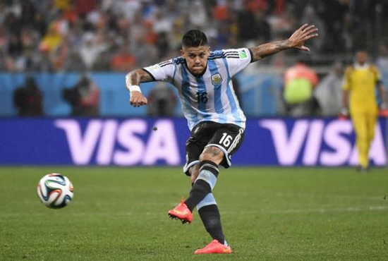 Rojo hands in transfer request in bid to force Manchester United move