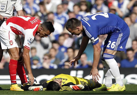 Fifa defends Chelsea over handling of Courtois injury