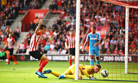 Southampton hammer eight past hapless Sunderland in barmy encounter