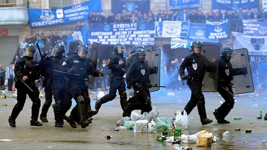 Trouble flares in Lille ahead of Everton's Group H game