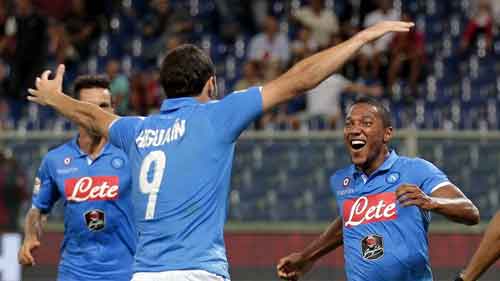 Napoli aim to bounce back with home tie
