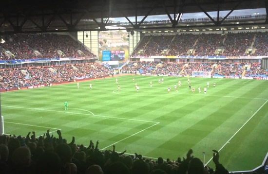Everton fans mock Liverpool with chant “You sign Lambert, We sign Samuel Eto’o”