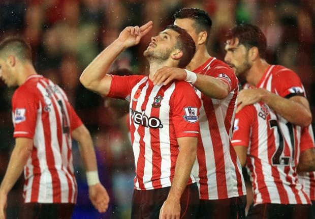 Southampton 2-0 Leicester: Long double keeps Saints second