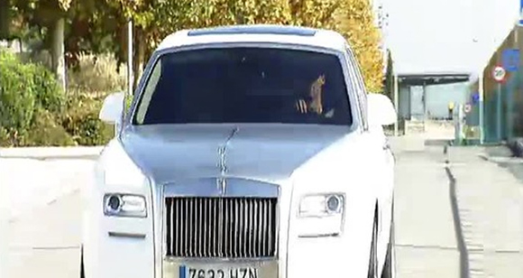 CR7 DROVE TO TRAINING IN NEW CAR - Ronaldo flaunts Rolls Royce