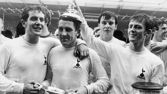 Tottenham announce that legend and former captain Dave Mackay has died