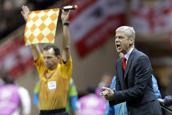 Arsene Wenger says Arsenal better off dropping into Europa League