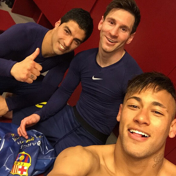 Luis Suarez & Neymar post celebratory pics after Barcelona 2 – Real Madrid 1