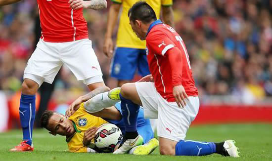 Brazil 1 - Chile 0: South American sunshine marred by Medel stamp on Neymar