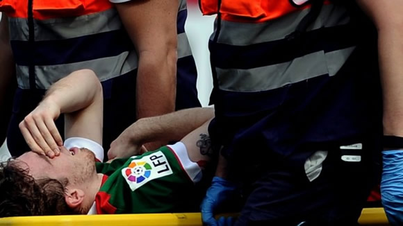 Muniain out for six months