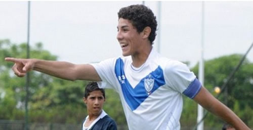 Arsenal 'close to finalising transfer for Maxi Romero after sending chief negotiator Dick Law to Argentina'
