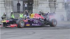 Ricciardo wows fans in Vienna before F1's return to Austria