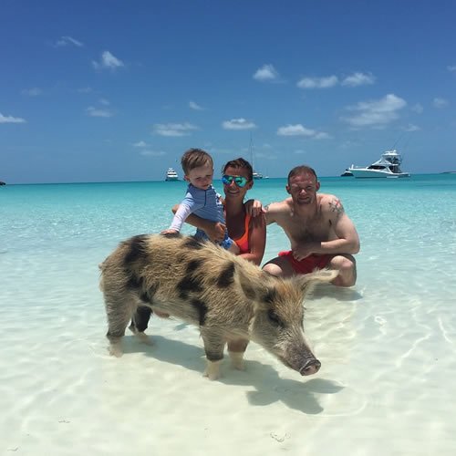 Man Utd’s Rooney joined by unexpected guest in Bahamas