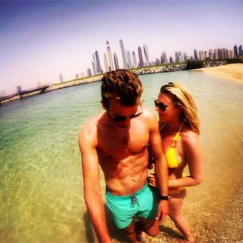 Tottenham’s Harry Kane relaxes with his girlfriend in Dubai