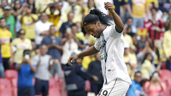 Ronaldinho agrees to terminate Queretaro deal