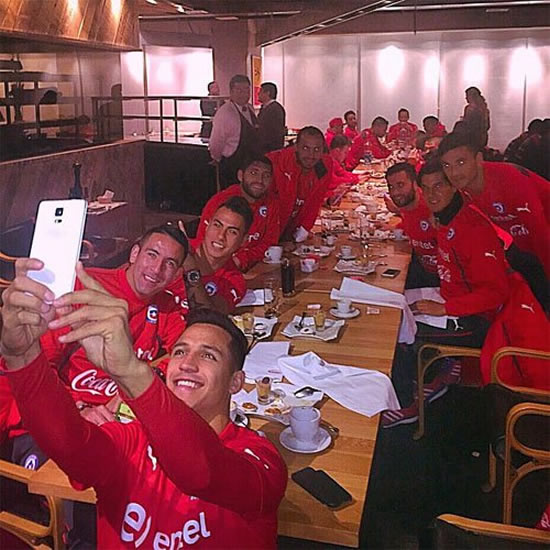 Photo: Arsenal man Alexis Sanchez takes selfie with Chile team-mates