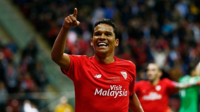 Bacca to snub England for Italy