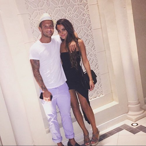 Arsenal star Jack Wilshere all smiles with his new girlfriend