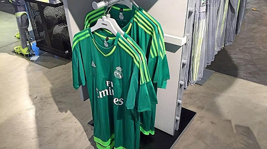 Real Madrid store drops keepers' shirts
