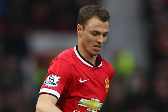 Manchester United agree to sell Jonny Evans to West Brom for £6m