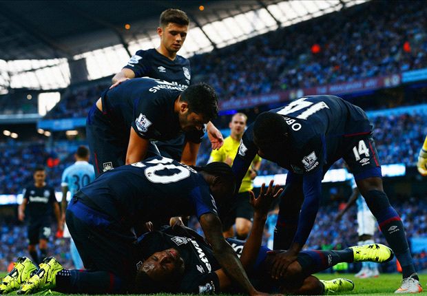 Manchester City 1-2 West Ham: De Bruyne strike not enough as Hammers shock league leaders