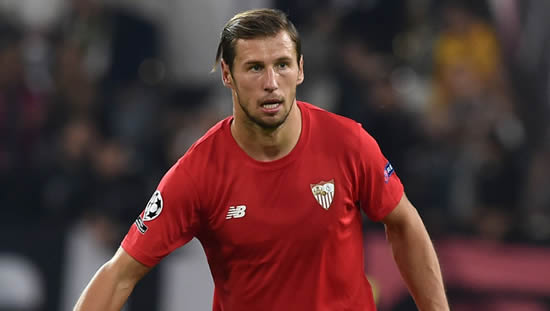 Manchester City looking to muscle in on Arsenal target Grzegorz Krychowiak