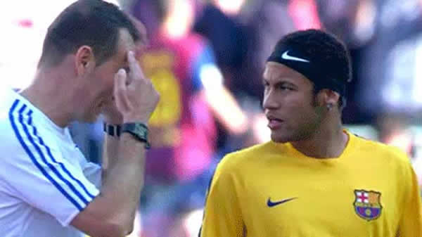 Neymar's headband 'banned'