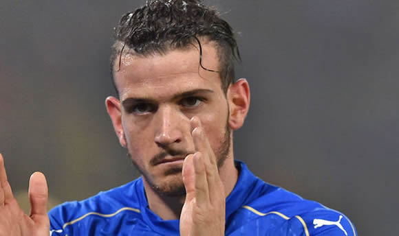 Barcelona ready to swoop for Arsenal and Tottenham target Alessandro Florenzi
