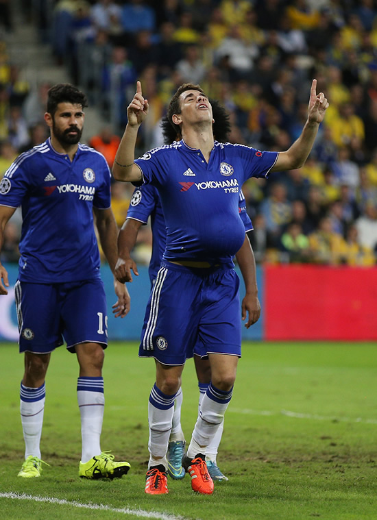 Maccabi Tel Aviv 0 - 4 Chelsea FC: Chelsea ease past 10-man Maccabi Tel Aviv