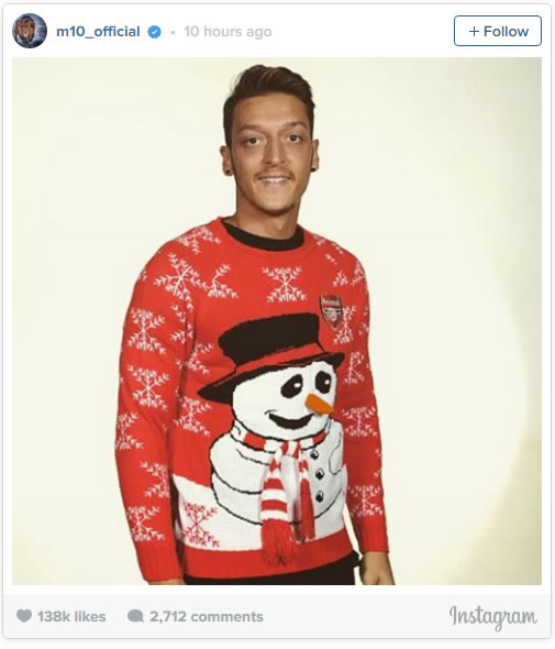 Mesut Ozil dons Christmas jumper, demands Arsenal fans do the same