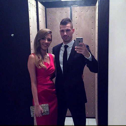 Man Utd’s Morgan Schneiderlin poses with his stunning girlfriend
