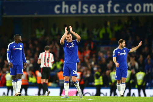 Chelsea FC 3 - 1 Sunderland: Mourinho's name sung loudly as Chelsea rediscover the winning feeling