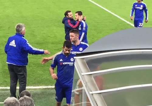 Juan Mata hugs Eden Hazard and Chelsea stars after Man Utd draw