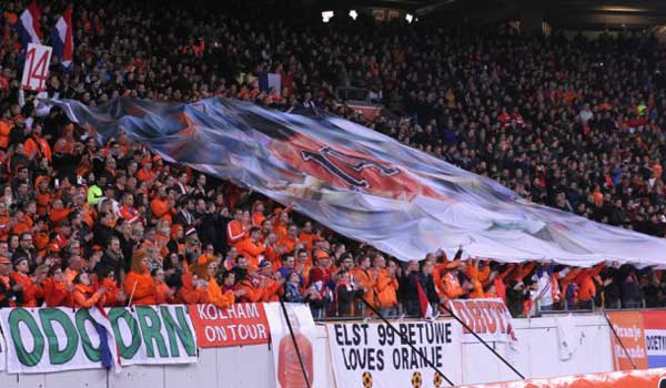 Special Cruyff tribute at Netherlands match