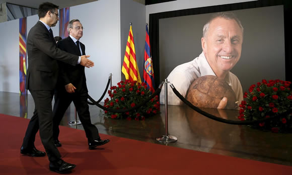 Fans pay respects to Johan Cruyff at Barcelona's Camp Nou memorial